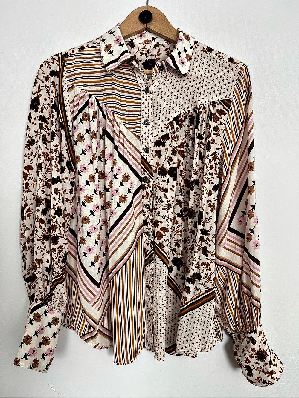 Free People Hazel Buttondown Floral Buttondown in Cream & Brown Like New